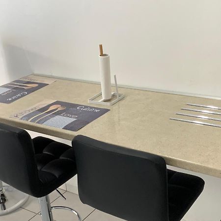 Transit Affaires - Loisirs Apartment Пойнт а Питр Екстериор снимка