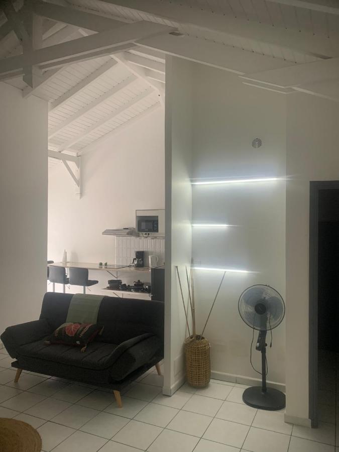 Transit Affaires - Loisirs Apartment Пойнт а Питр Екстериор снимка